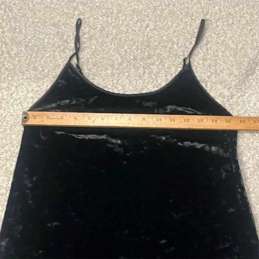 Victoria's Secret Black Velvet Slip Dress XS/S Scoop Neck Sleeveless Mini Women‎ - Picture 5 of 7